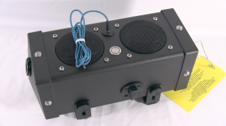 TREMOR 12/24 volt radio